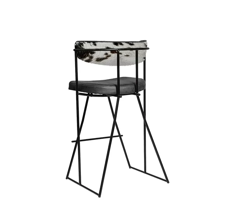 Banco SAGA Puma Negro