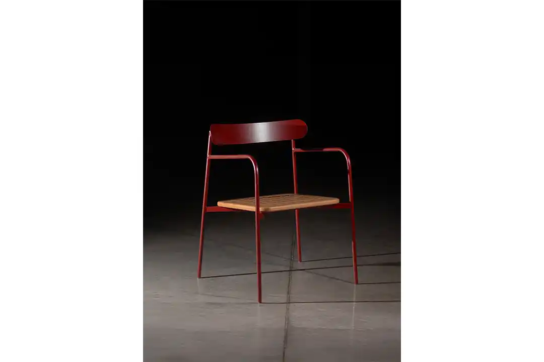 Destilada_B_Rojo_001